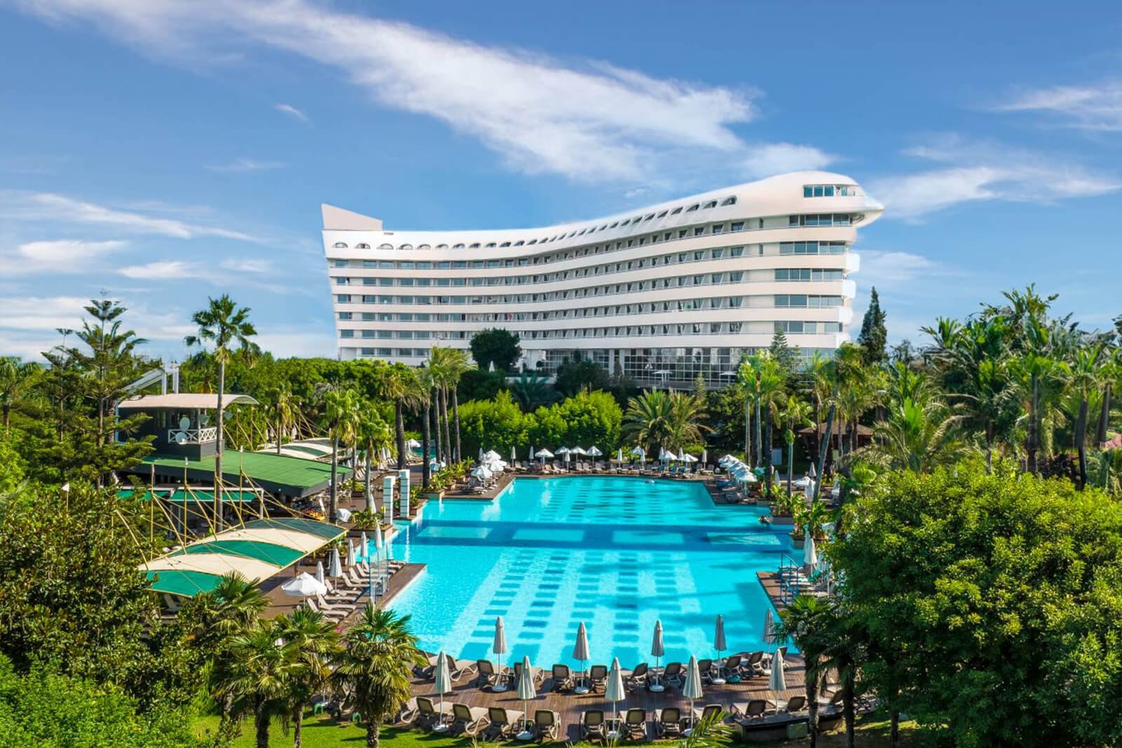 Concorde De Luxe Resort: Otel, havuzlar ve bahçeler